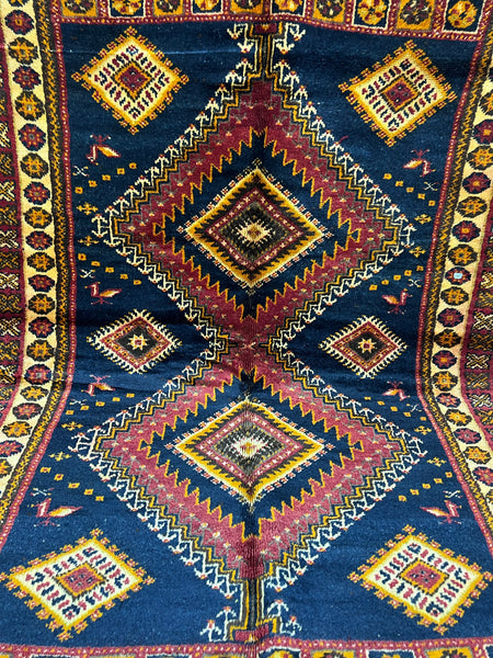 Vintage berber rug : 4.11ft x 8.4ft / 151cm x 264cm