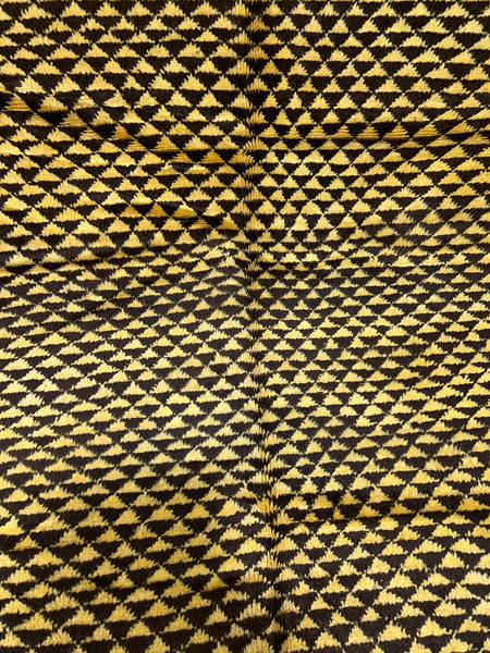 Vintage berber rug : 4.10ft x 7.7ft / 148cm x 230cm