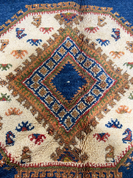 Vintage berber rug : 6.5ft x 9.4ft / 196cm x 285cm