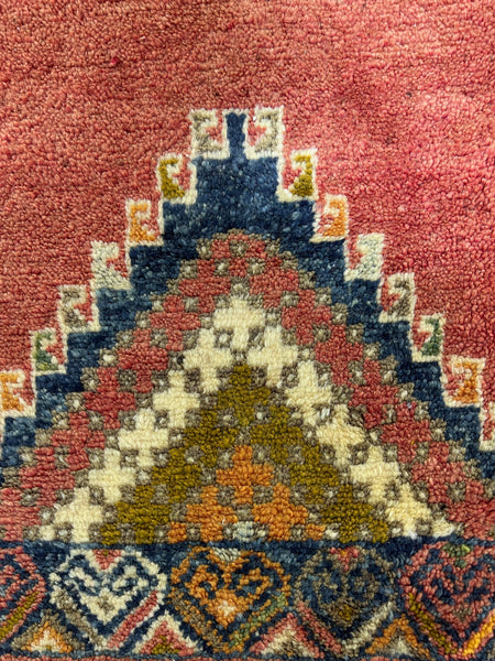Vintage berber rug : 6.6ft x 10ft / 200cm x 305cm