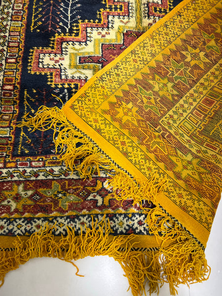 Vintage berber rug : 5.1ft x 8.9ft / 155cm x 266cm