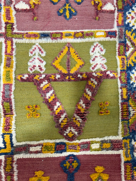 Moroccan Rug-Vintage berber rug : 7ft x 10.6ft / 214cm x 320cm-Moroccan Rugs-la porte d'or-High Atlas Mountains of Morocco-100% natural wool-1-la porte d'or