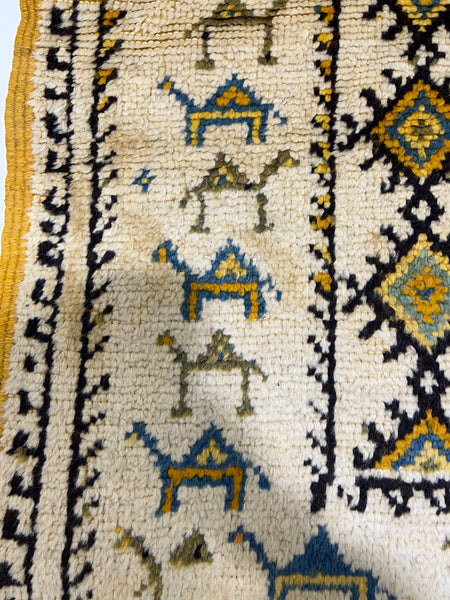 Vintage berber rug :4.3ft x 10.10ft / 131cm x 230cm