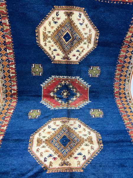 Vintage berber rug : 6.5ft x 9.4ft / 196cm x 285cm