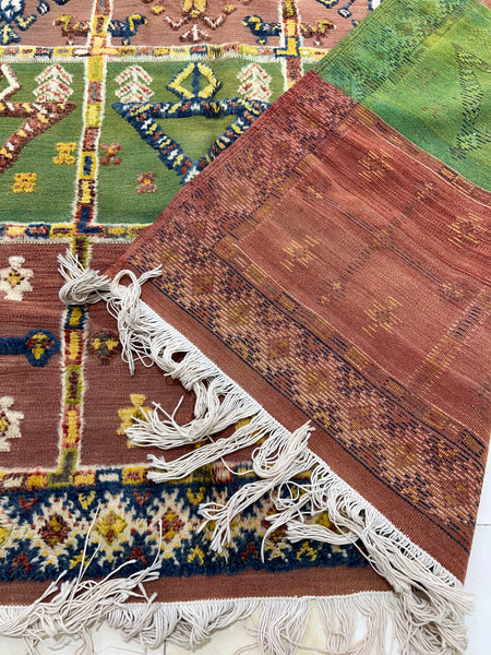 Moroccan Rug-Vintage berber rug : 6.8ft x 10ft / 203cm x 305cm-Moroccan Rugs-la porte d'or-High Atlas Mountains of Morocco-100% natural wool-1-la porte d'or