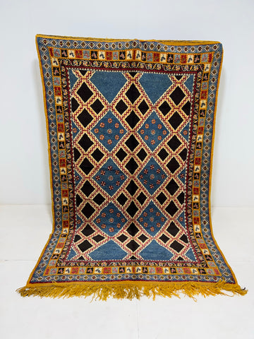 Vintage berber rug : 5.7ft x 8.9ft / 170cm x 266cm