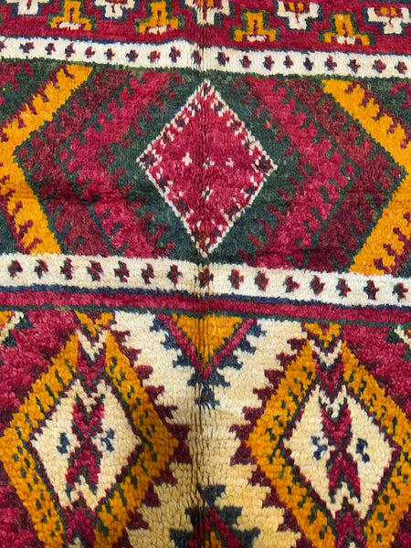 Vintage berber rug : 4.8ft x 9.3ft / 142cm x 283cm